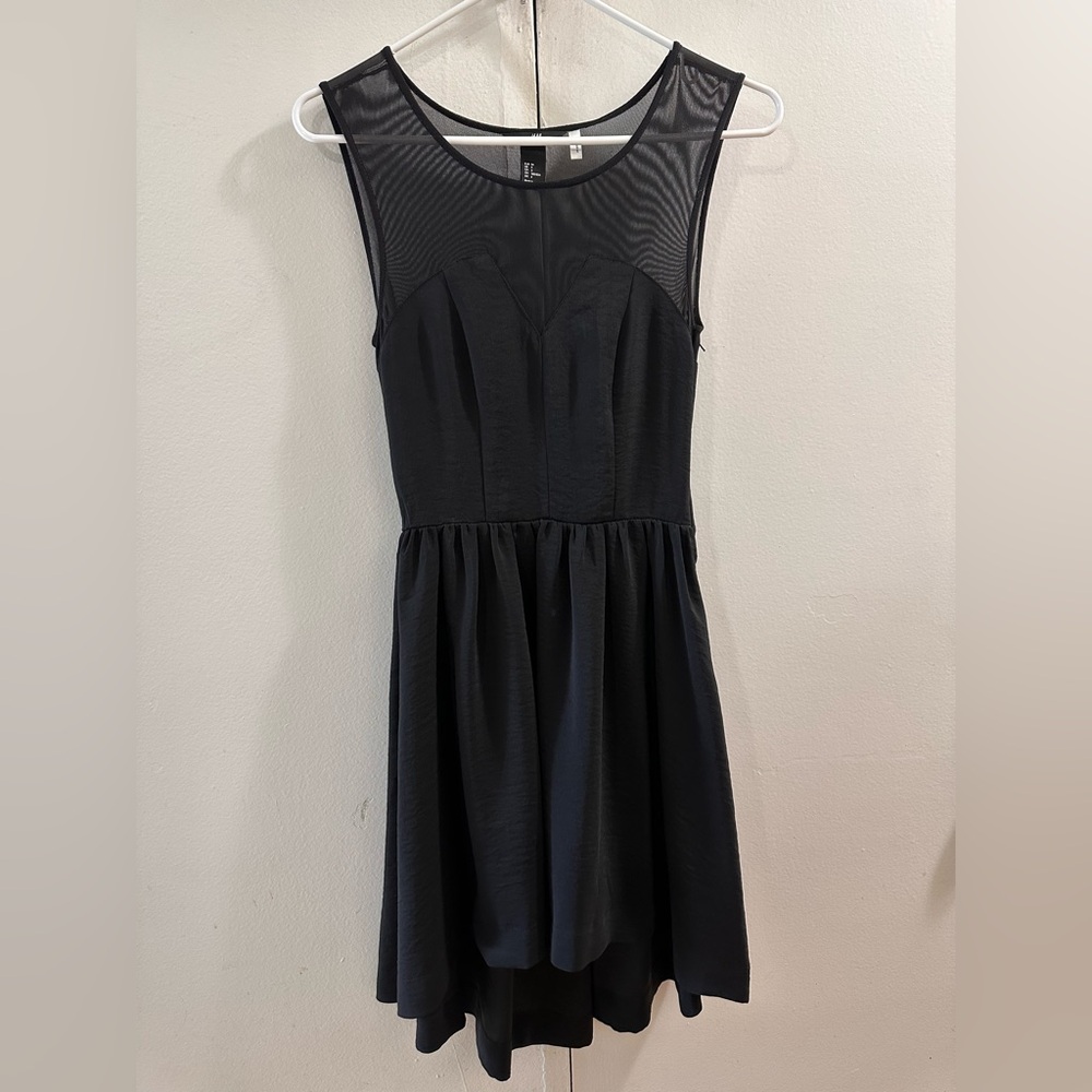 Women’s Black Sleeveless Dress